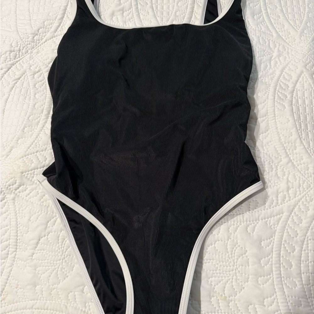 LainSnow Black and White One Piece Swimsuit